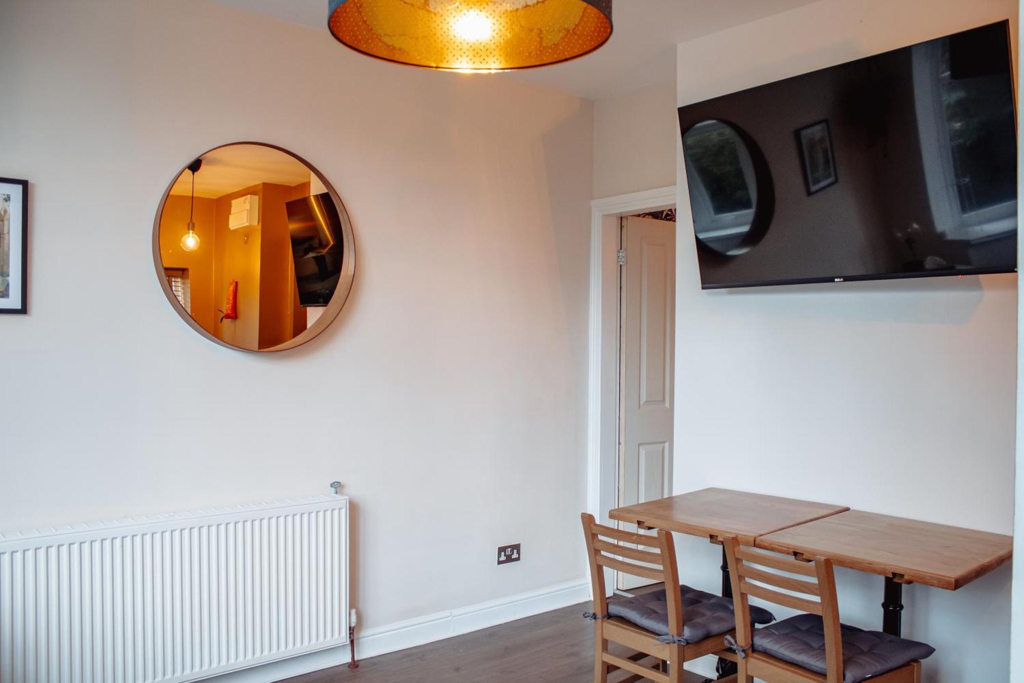 Spacious Flat With Free Parking Apartment Harrogate Exterior foto